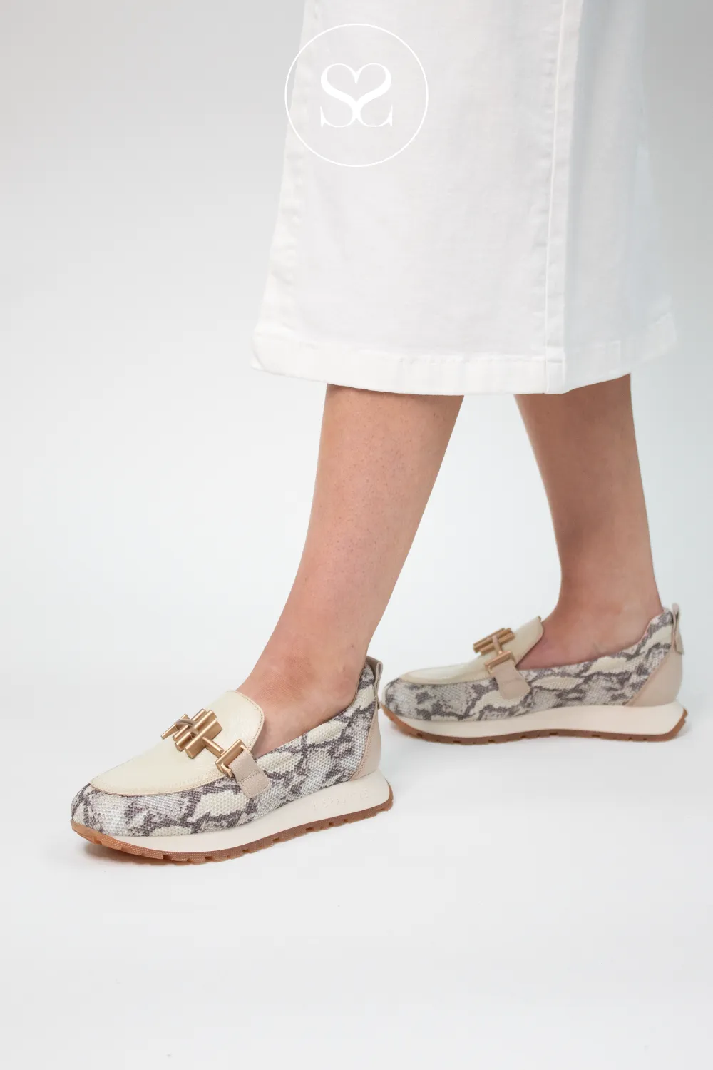 HISPANITAS PHV253919 CREAM AND SNAKE LEATHER CHUNKY LOAFERS