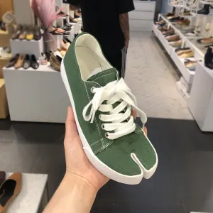 LUXE SEVEN DESIGN WIDE FIT LACE UP TRAINERS