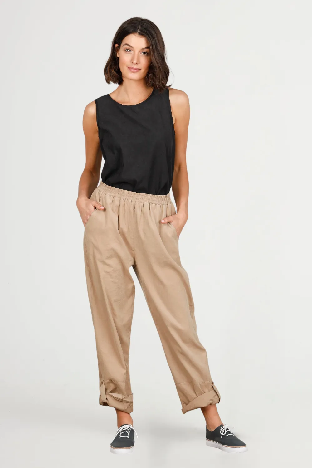 Wonderland Pant in Tan
